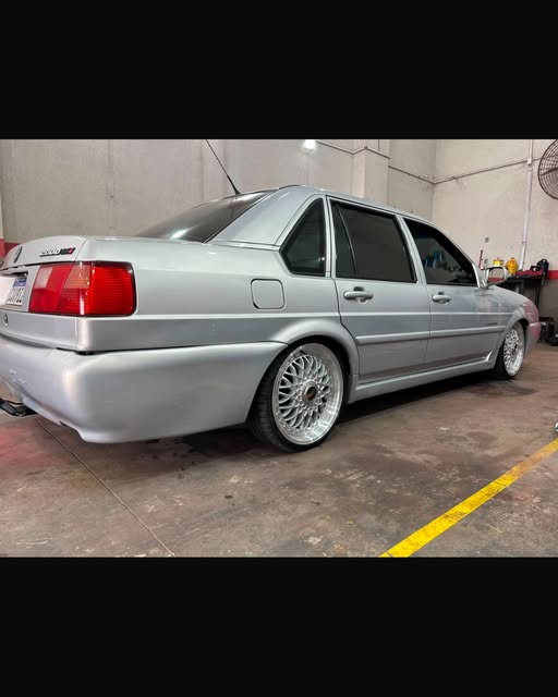VOLKSWAGEN SANTANA - Imagem 8