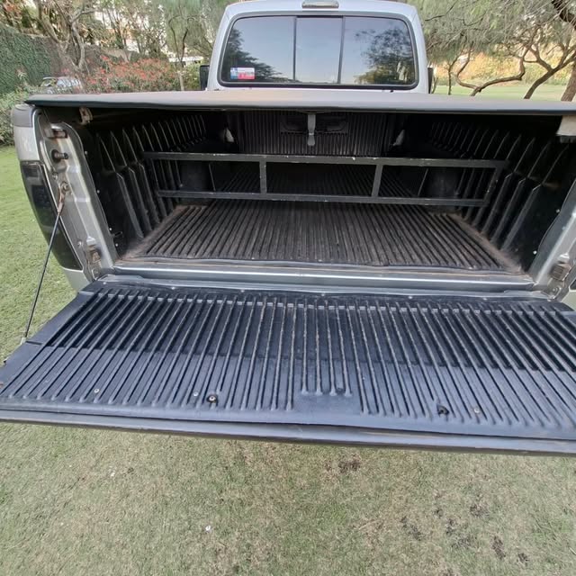 FORD F-250 XLT-L - Imagem 7