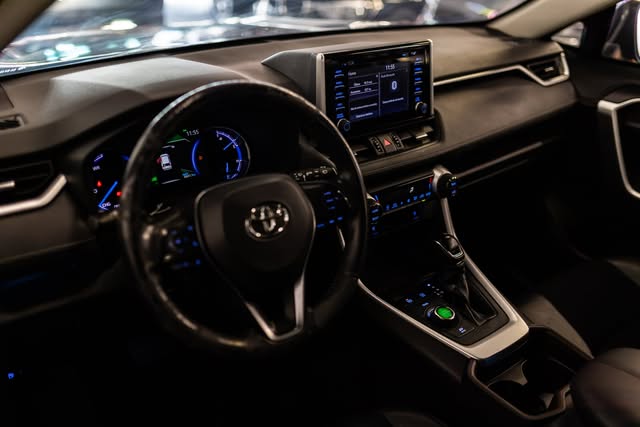 TOYOTA RAV4 S HYBRID - Imagem 4