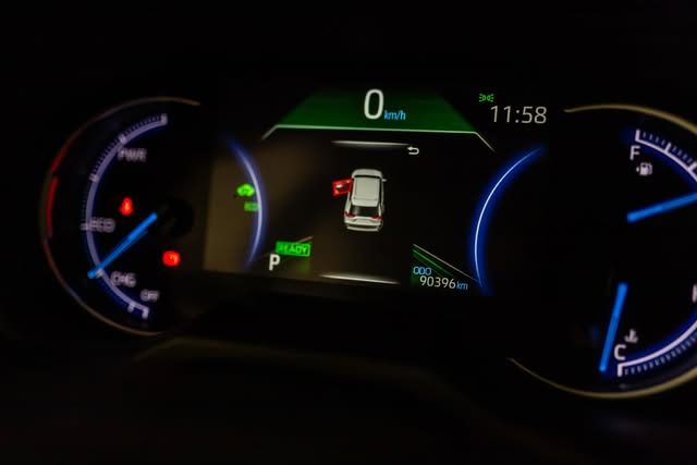 TOYOTA RAV4 S HYBRID - Imagem 5