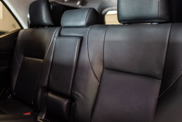 TOYOTA HILUX SW4 SRX - Imagem 7