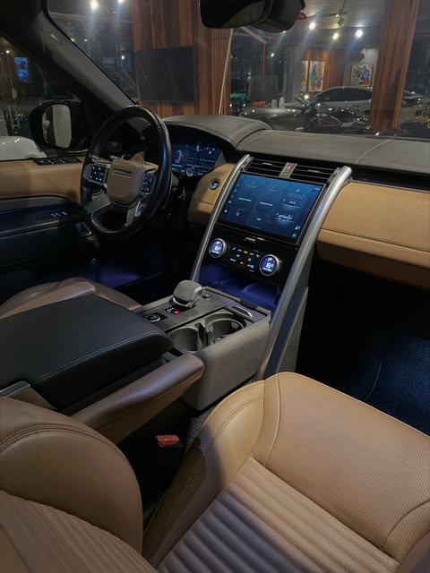 LAND ROVER DISCOVERY D300 - Imagem 12