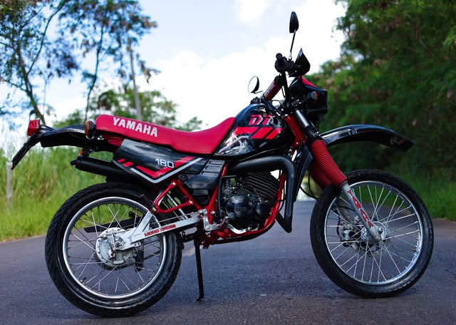 YAMAHA DT 180 Z - Imagem 1