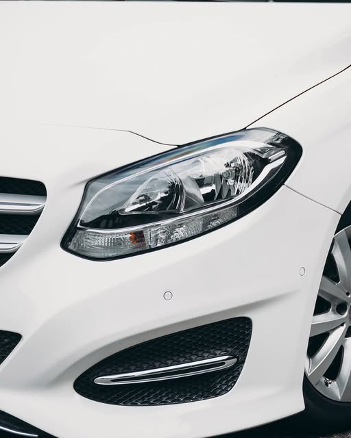 MERCEDES-BENZ B 200 SPORT - Imagem 9