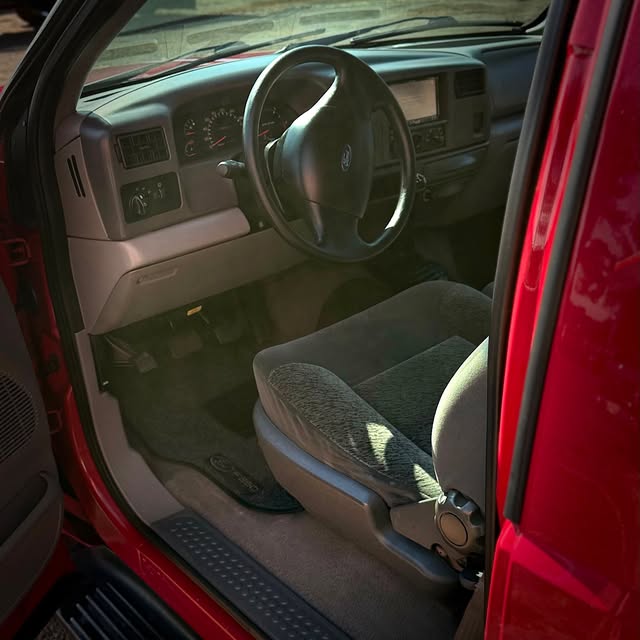 FORD F-250 XLT-L - Imagem 11