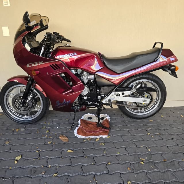 HONDA CBX 750 F - Imagem 1
