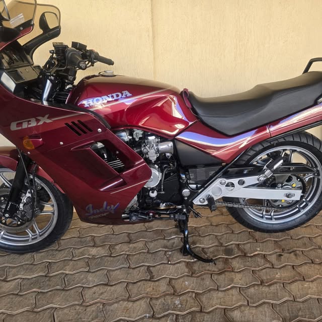 HONDA CBX 750 F - Imagem 5