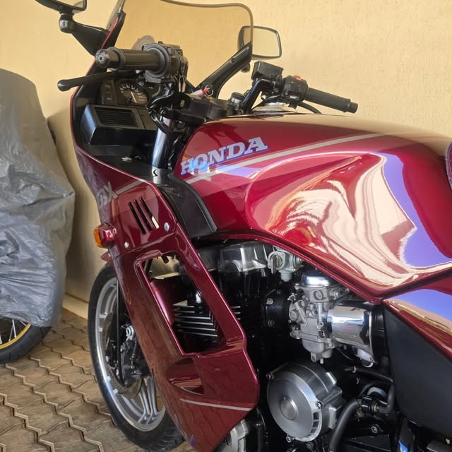 HONDA CBX 750 F - Imagem 6