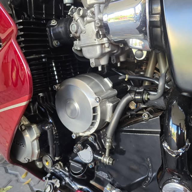 HONDA CBX 750 F - Imagem 7