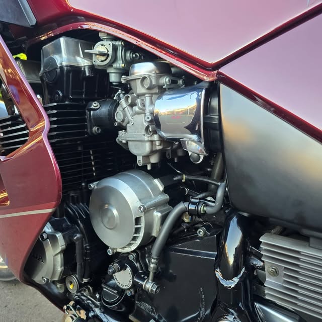 HONDA CBX 750 F - Imagem 10