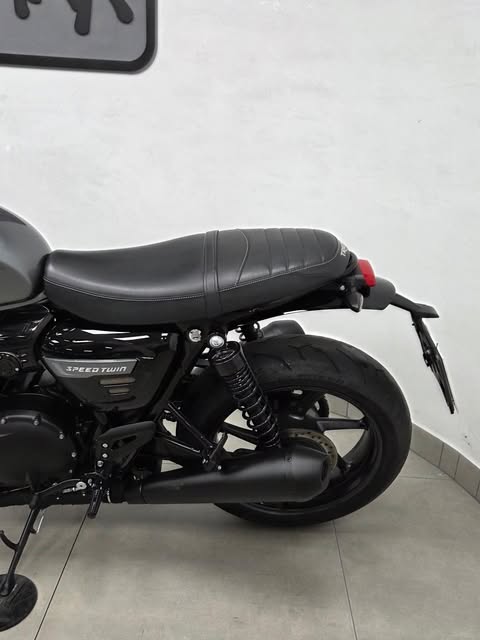 TRIUMPH SPEED TWIN - Imagem 14