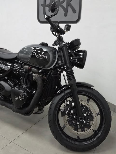 TRIUMPH SPEED TWIN - Imagem 4