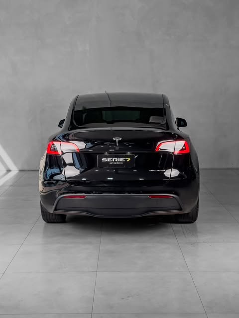 TESLA MODEL Y LONG RANGE AWD - Imagem 11