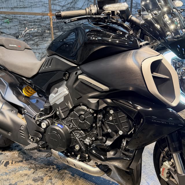 DUCATI DIAVEL - Imagem 4