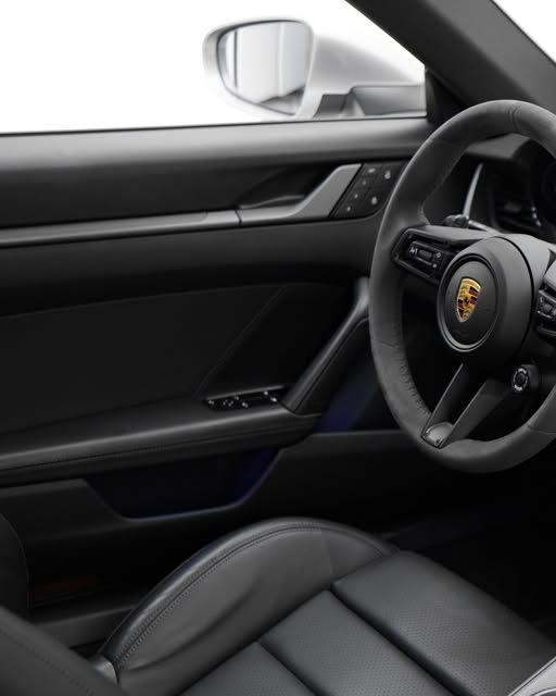 PORSCHE 911 CARRERA - Imagem 4