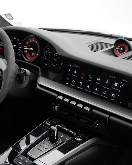 PORSCHE 911 CARRERA - Imagem 5