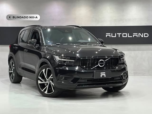 VOLVO XC40 RECHARGE R-DESING - Imagem 1