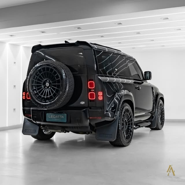 LAND ROVER DEFENDER HSE D300 WIDETRACK - Imagem 4