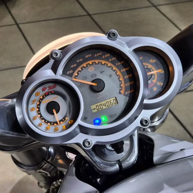 HARLEY-DAVIDSON V-ROD MUSCLE - Imagem 2