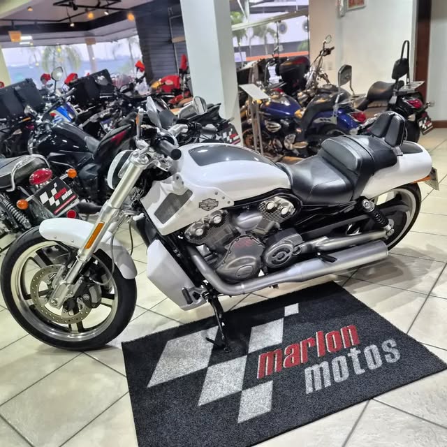 HARLEY-DAVIDSON V-ROD MUSCLE - Imagem 9