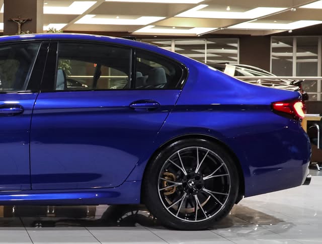 BMW M5 COMPETITION - Imagem 2