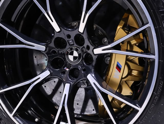 BMW M5 COMPETITION - Imagem 17