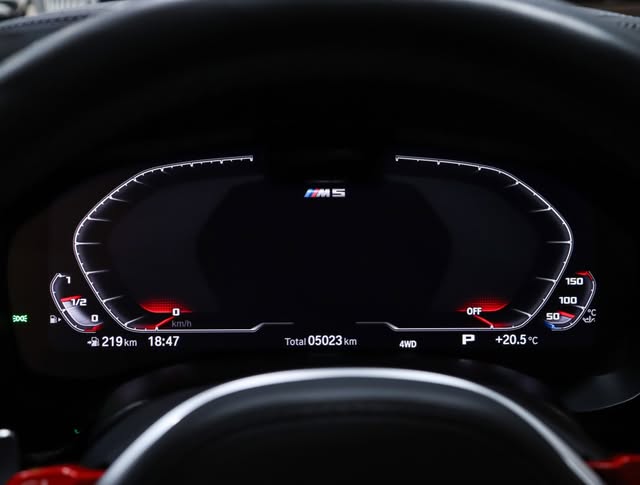 BMW M5 COMPETITION - Imagem 10
