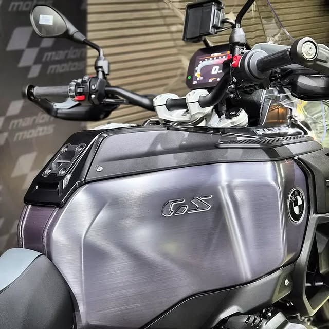 BMW GSA ADVENTURE TRIPLE BLACK - Imagem 9