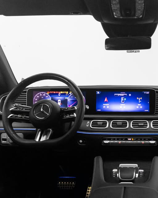 MERCEDES-BENZ GLE 450D COUPE AMG LINE - Imagem 3