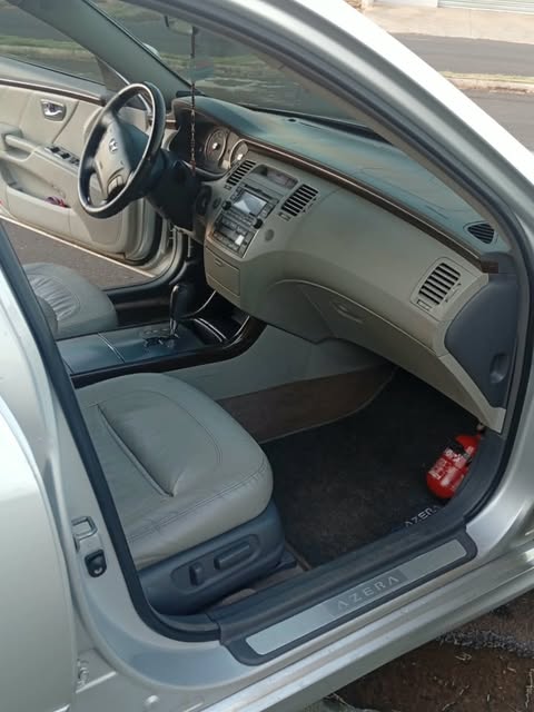 HYUNDAI AZERA - Imagem 16