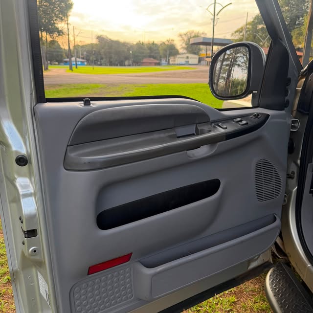 FORD F-250 XLT-L - Imagem 6