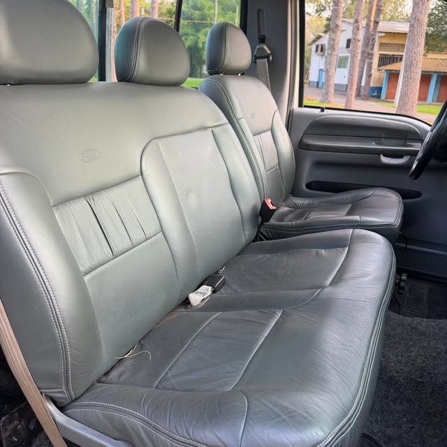 FORD F-250 XLT-L - Imagem 8
