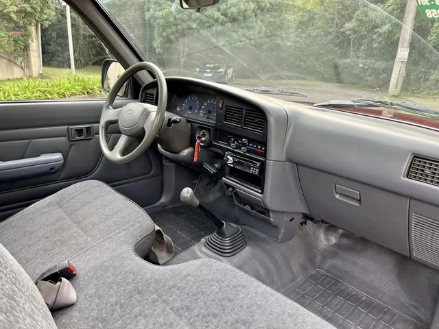 TOYOTA HILUX DX - Imagem 6