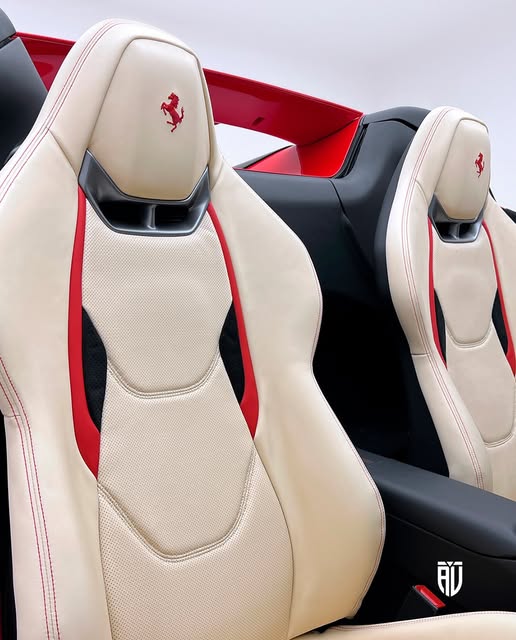FERRARI 296 GTS - Imagem 15