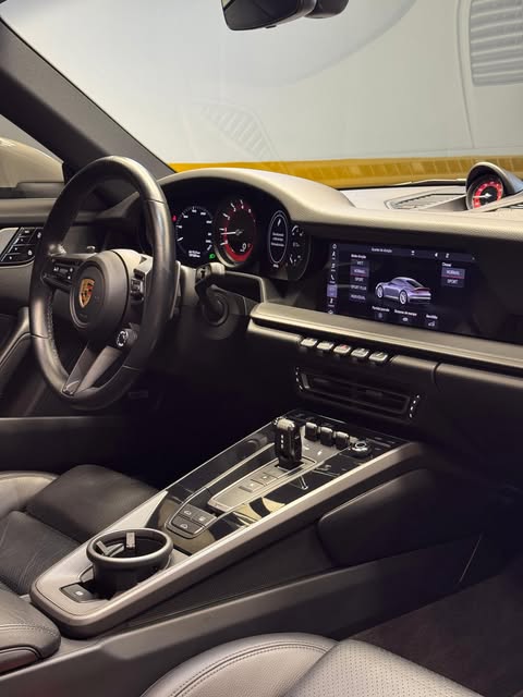 PORSCHE 911 CARRERA - Imagem 11