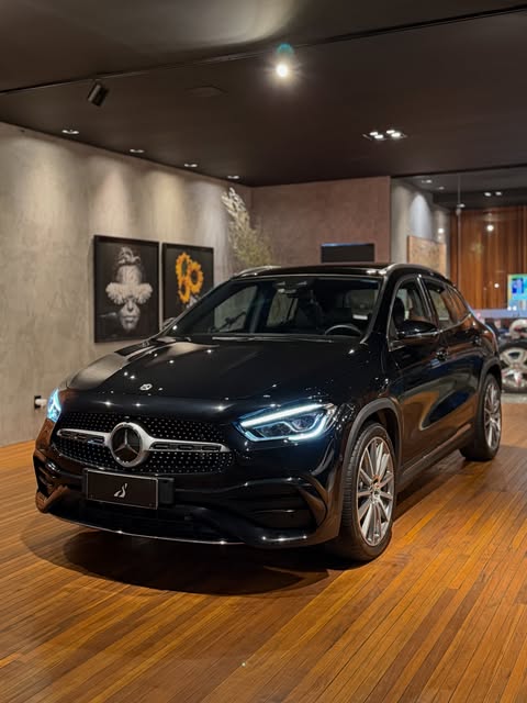 MERCEDES-BENZ GLA 200 1.3 CGI AMG LINE - Imagem 1