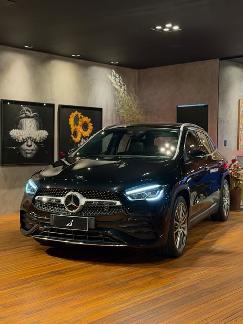 MERCEDES-BENZ GLA 200 1.3 CGI AMG LINE - Imagem 16