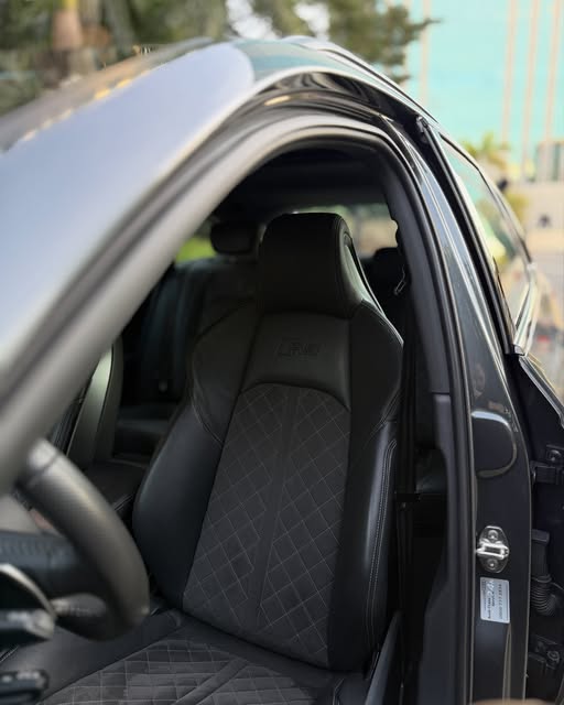 AUDI RS4 - Imagem 10
