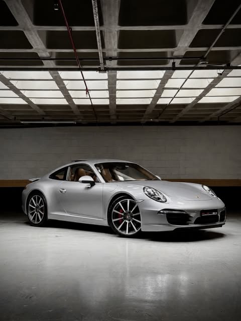 PORSCHE 911 CARRERA S - Imagem 1
