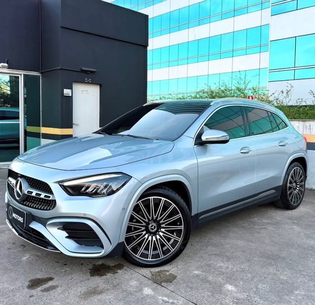 MERCEDES-BENZ GLA 200 AMG LINE - Imagem 3