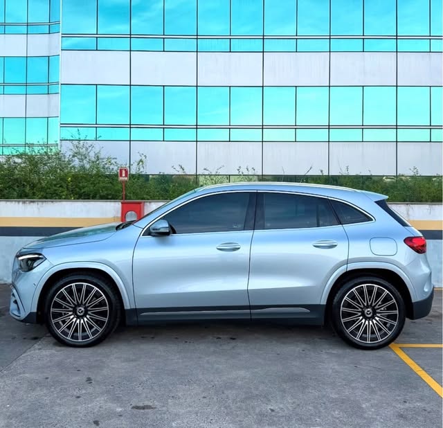 MERCEDES-BENZ GLA 200 AMG LINE - Imagem 5