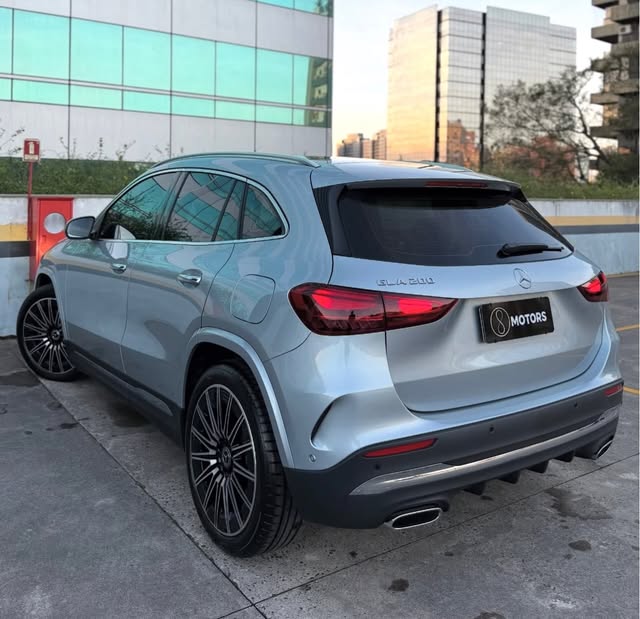 MERCEDES-BENZ GLA 200 AMG LINE - Imagem 6