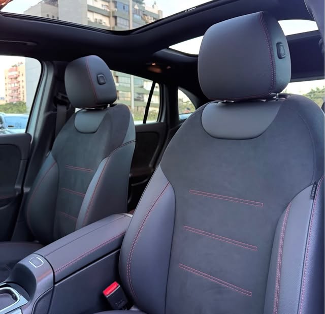 MERCEDES-BENZ GLA 200 AMG LINE - Imagem 10