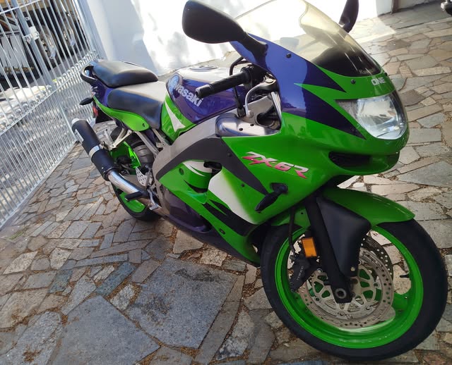 KAWASAKI ZX-6 R - Imagem 2