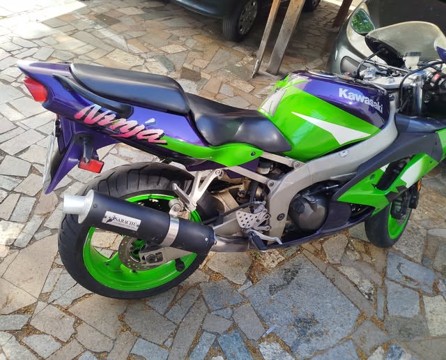 KAWASAKI ZX-6 R - Imagem 7