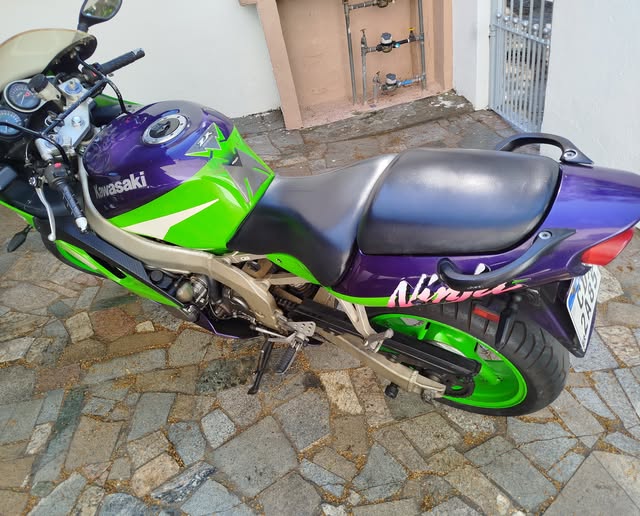 KAWASAKI ZX-6 R - Imagem 8