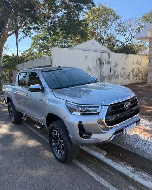 TOYOTA HILUX SRX 2.8 TURBO DIESEL - Imagem 2