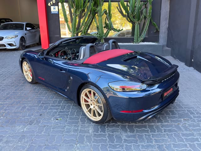 PORSCHE 718 BOXSTER GTS - Imagem 6