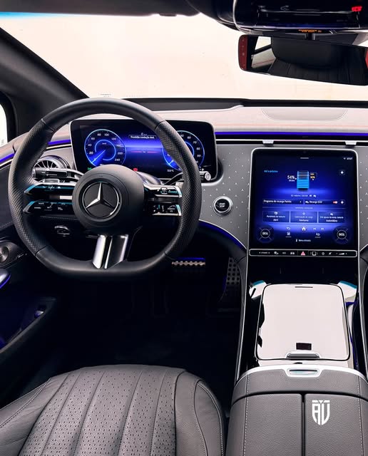 MERCEDES-BENZ EQE 300 EDITION ONE - Imagem 11