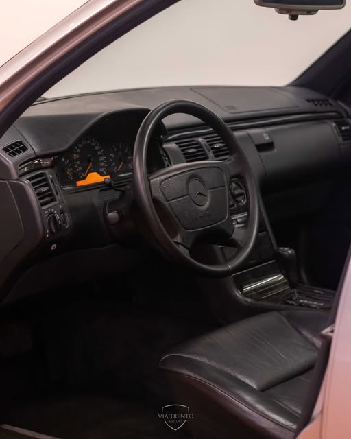 MERCEDES-BENZ E 320 AVANTGARD - Imagem 7